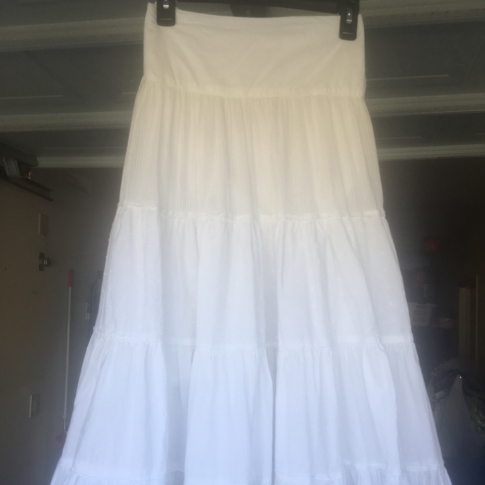 Maxi white skirt, size 14